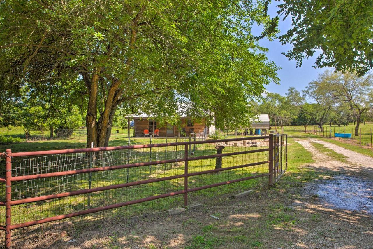 Texas Cabin On 130 Acres Walk To Lake Ray Roberts Collinsville Extérieur photo