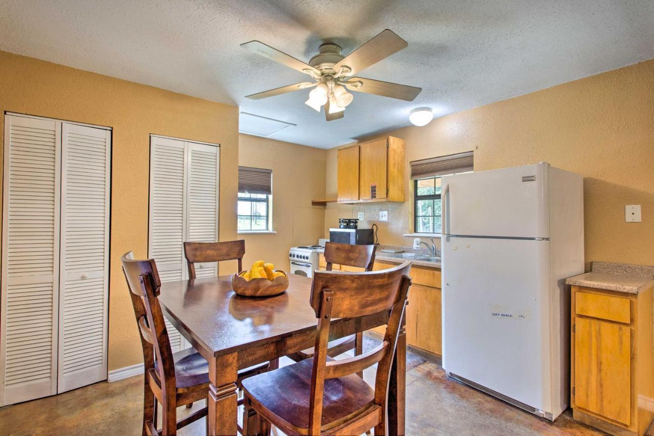 Texas Cabin On 130 Acres Walk To Lake Ray Roberts Collinsville Extérieur photo