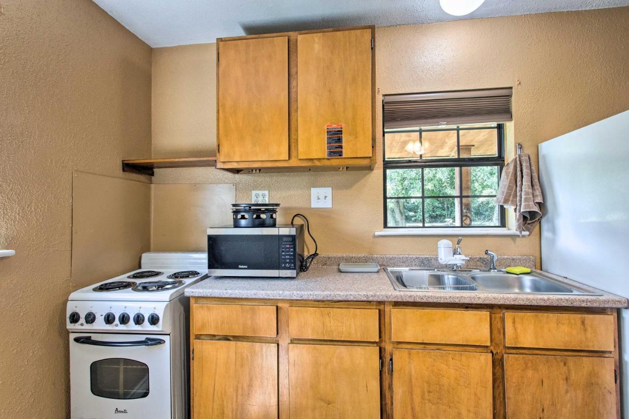 Texas Cabin On 130 Acres Walk To Lake Ray Roberts Collinsville Extérieur photo