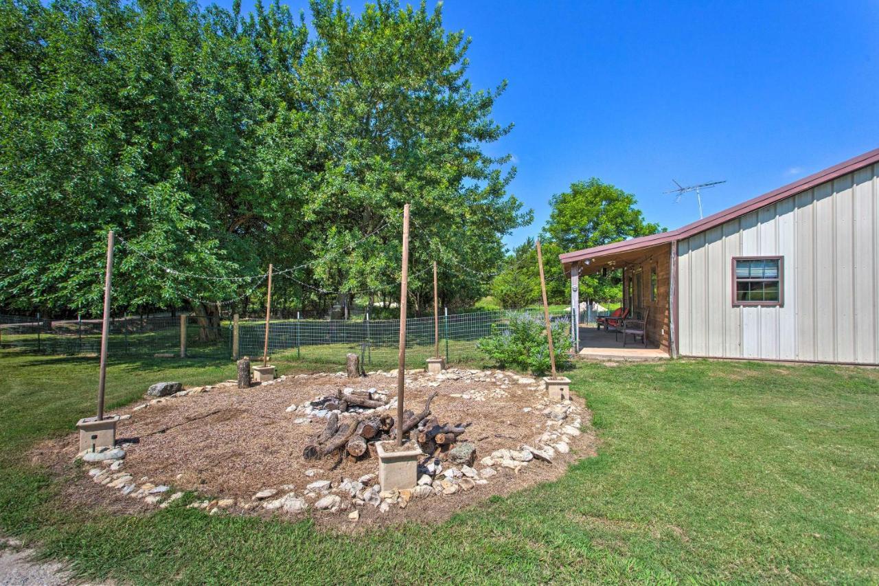 Texas Cabin On 130 Acres Walk To Lake Ray Roberts Collinsville Extérieur photo